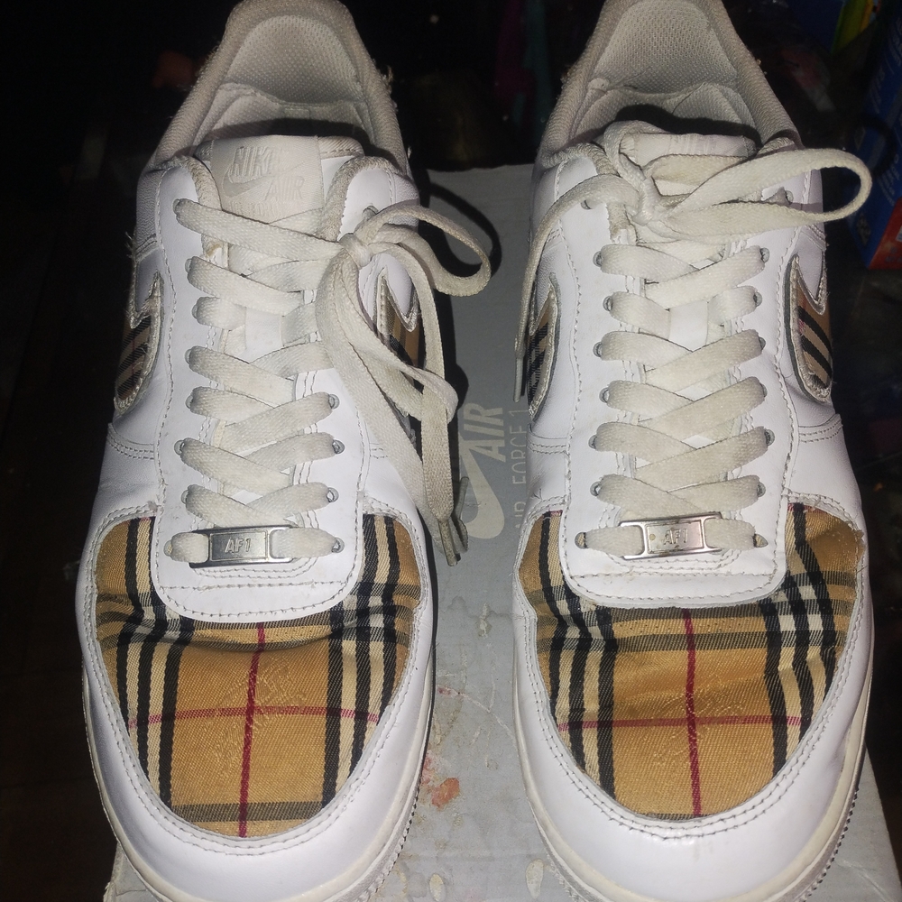 Nike Air Force 1 Burberry Like Plaid - Picture 3 of 5